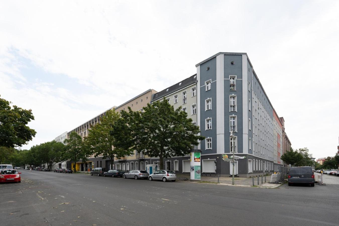 Modern, Central Flat With Workspace Berlin Luaran gambar